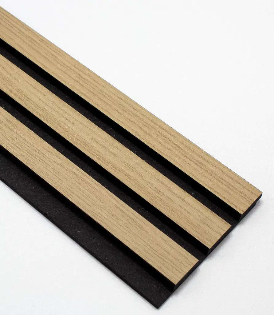 PANEL RANURADO P606 ROBLE NATUR 3050x124x12mm PTE.5