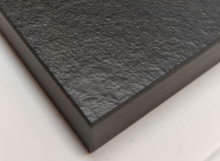 ENCIMERA EGGER COMPACTO NUCLEO NEGRO U999 ST76 NEGRO 4100x650x12mm