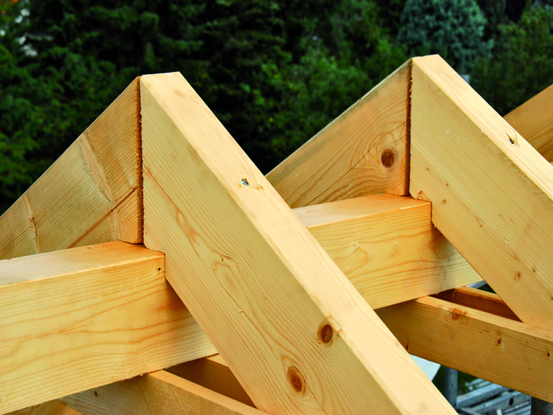 Viga de pino "calidad C22"